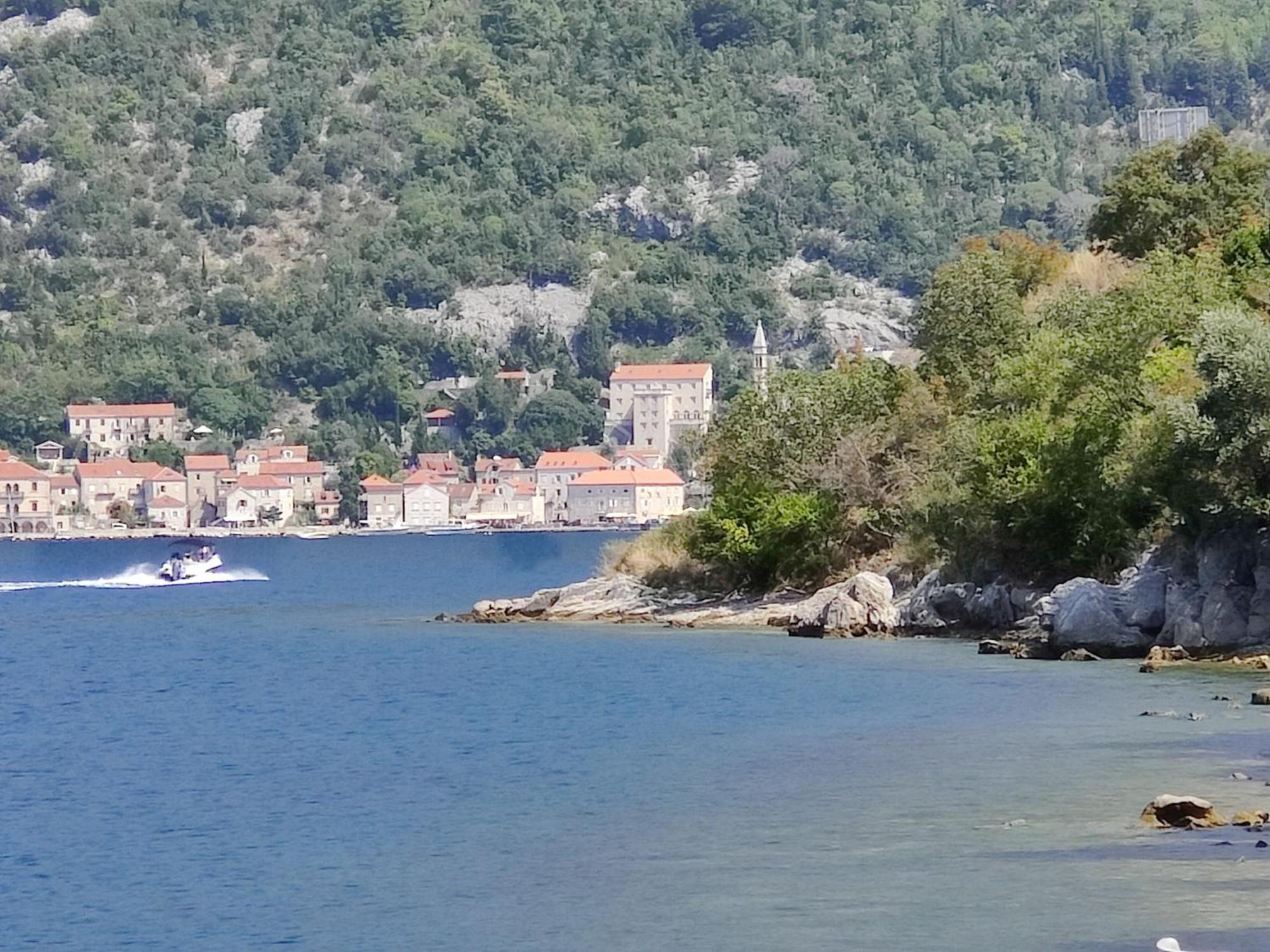 Miro Guesthouse Tivat Exterior foto