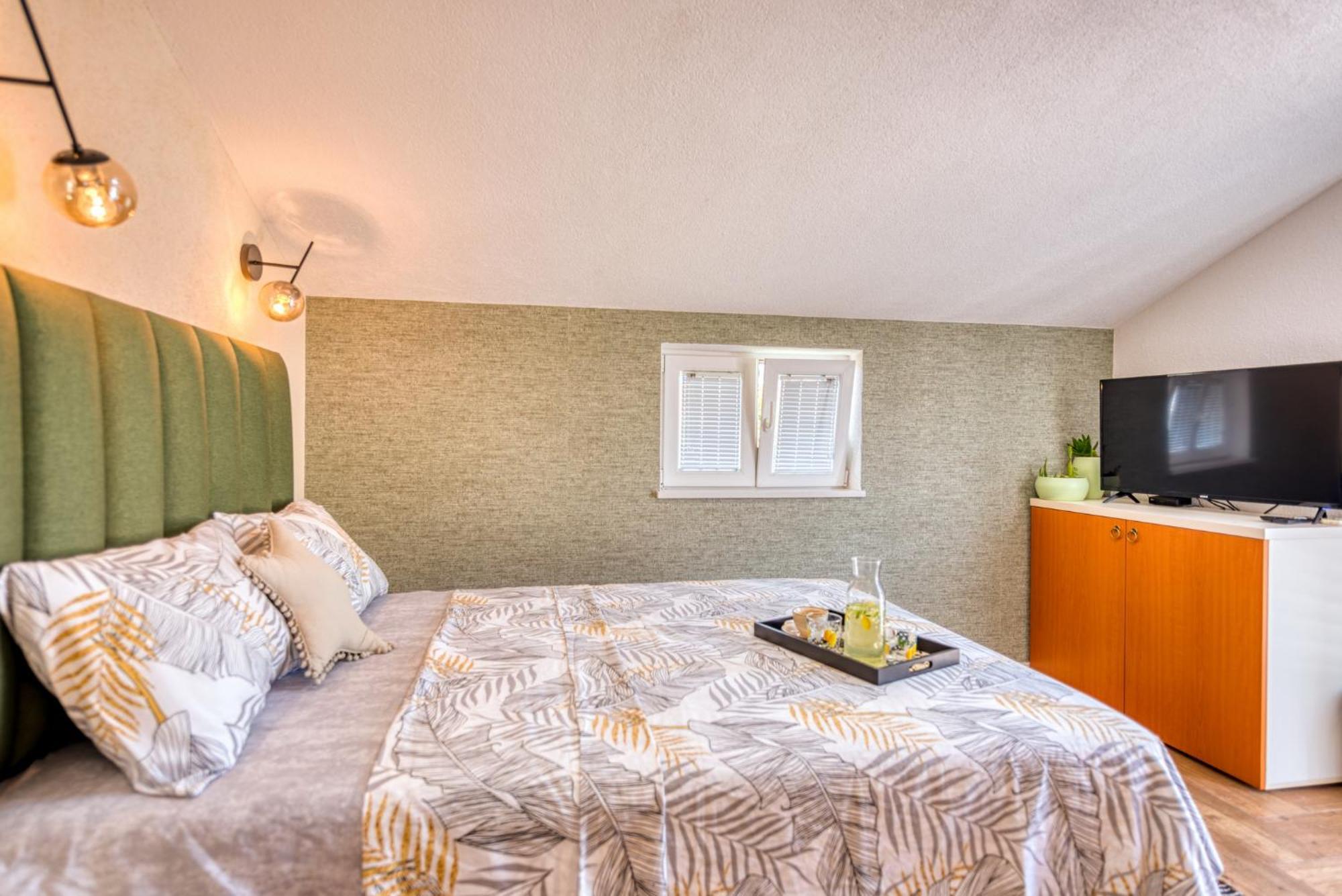 Miro Guesthouse Tivat Zimmer foto