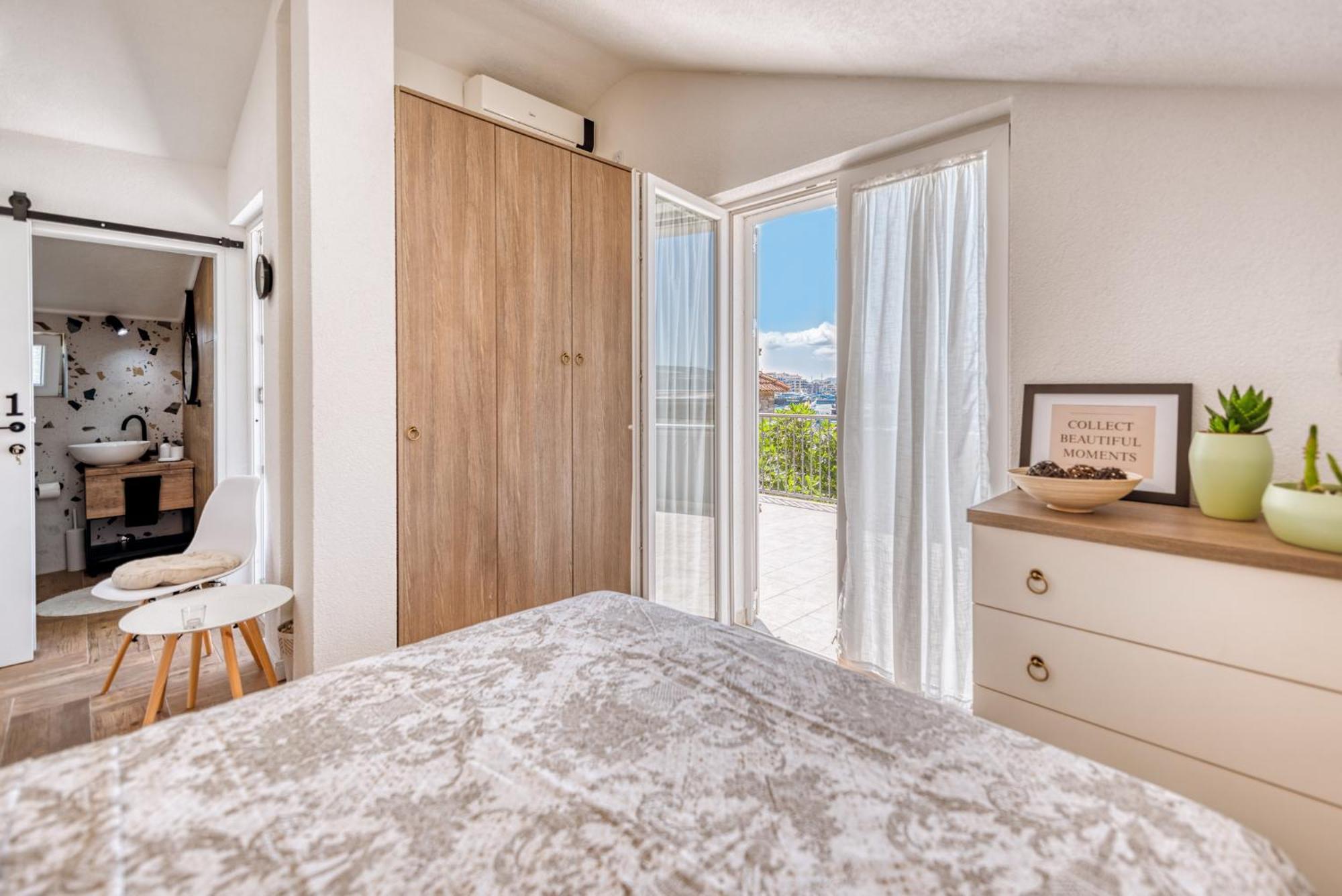 Miro Guesthouse Tivat Exterior foto