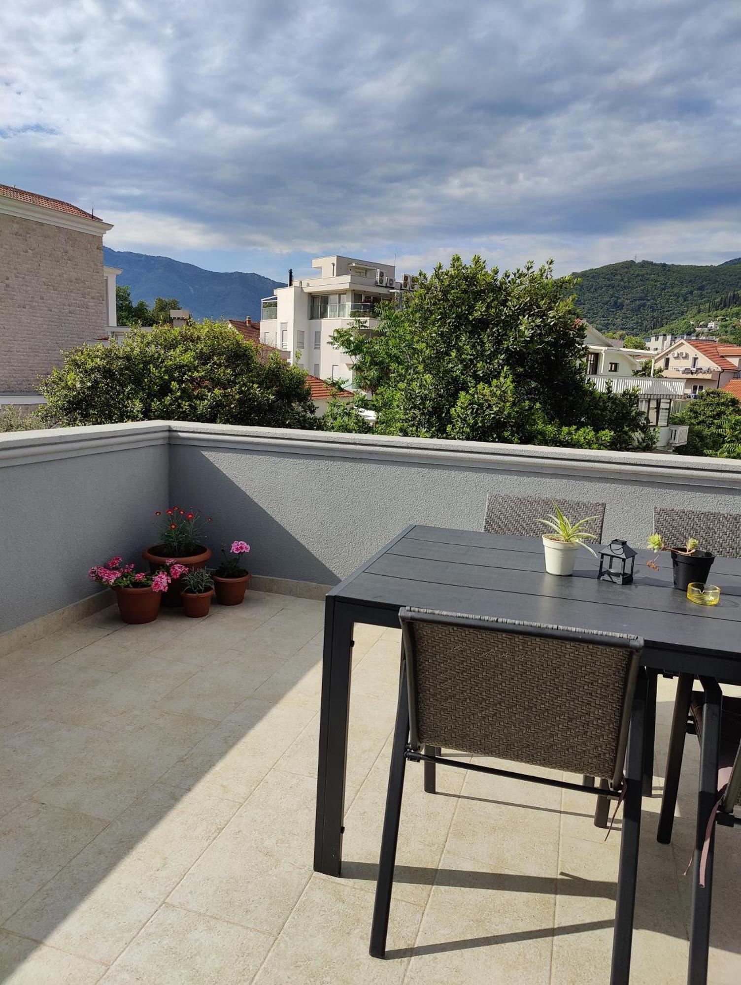 Miro Guesthouse Tivat Exterior foto