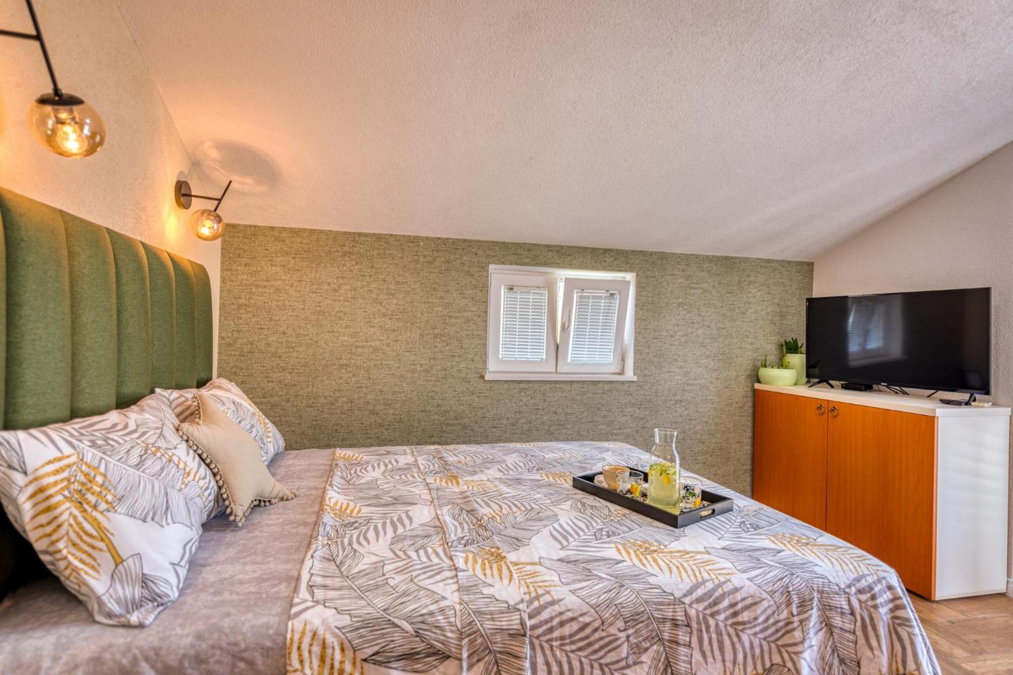 Miro Guesthouse Tivat Zimmer foto